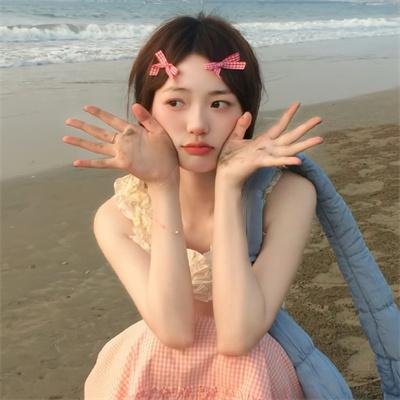 榆木湖边的房子 海报
